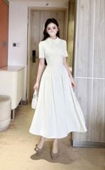 SKY5946 - ĐẦM DÀI CỔ SEN NÚT BỌC (KEM)