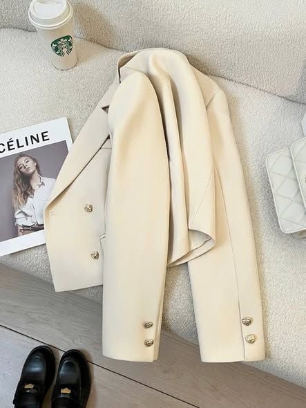 KS1552 - ÁO KHOÁC VEST NÚT KIM LOẠI (KEM)