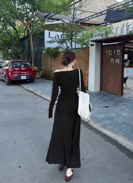 VGU1894 - SET TRỄ VAI TAY DÀI, VÁY (ĐEN)