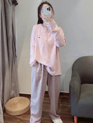 VGU1907 - SET ÁO TAY DÀI THÊU GẤU HỒNG, QUẦN CARO TÍM