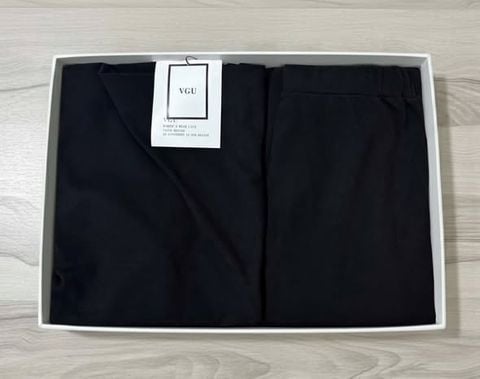 VGU1894 - SET TRỄ VAI TAY DÀI, VÁY (ĐEN)