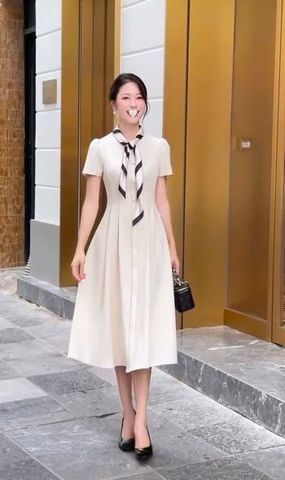 VGU1981 - ĐẦM DÀI BASIC PHỐI KHĂN SỌC (BE)