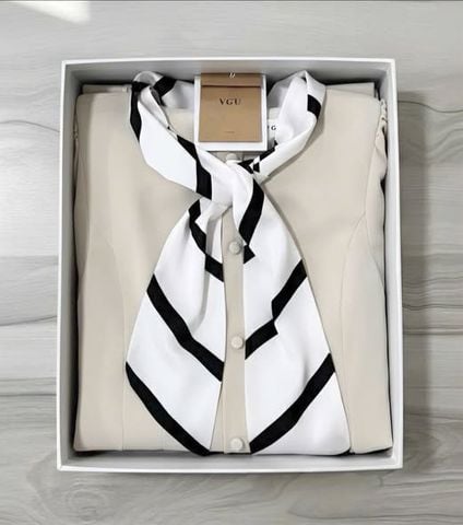 VGU1981 - ĐẦM DÀI BASIC PHỐI KHĂN SỌC (BE)