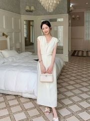 KS1639 - ĐẦM LỤA CỔ V VIỀN REN (KEM)