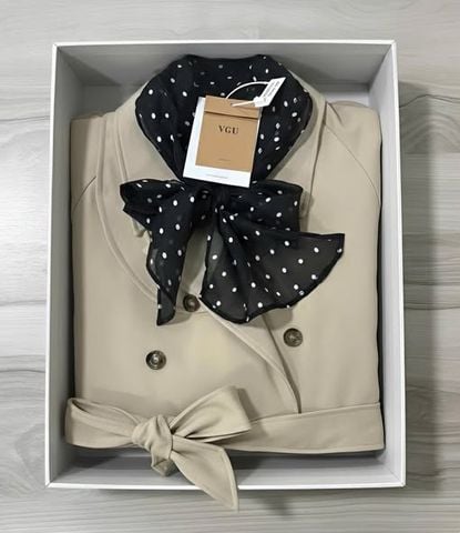 VGU2030 - ÁO MĂNG TÔ DÁNG DÀI KÈM KHĂN + DÂY (NÂU)