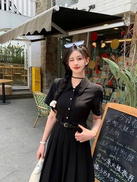 VGU2065 - ĐẦM SƠMI NÚT TIM TÙNG LY ĐEN (KÈM NỊT)