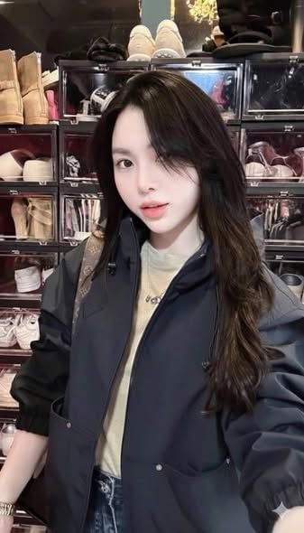 VGU2062 - ÁO KHOÁC GIÓ CÓ NÓN ĐEN (LẺ)