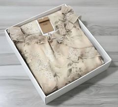 VGU2090 - ĐẦM DÀI HOA VIỀN BÈO (MÀU DA)