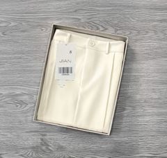 TB9818 - CHÂN VÁY DÀI LẺ - MÀU KEM ( KO KÈM NỊT)