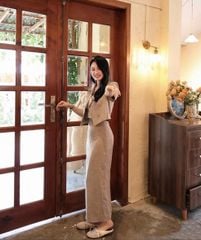 KS1642 - SET VEST FORM NGẮN NÚT BỌC (MÀU DA)