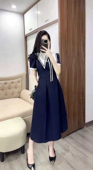 KS1687 - ĐẦM DÀI XANH ĐEN PHỐI CỔ NHỌN TRẮNG