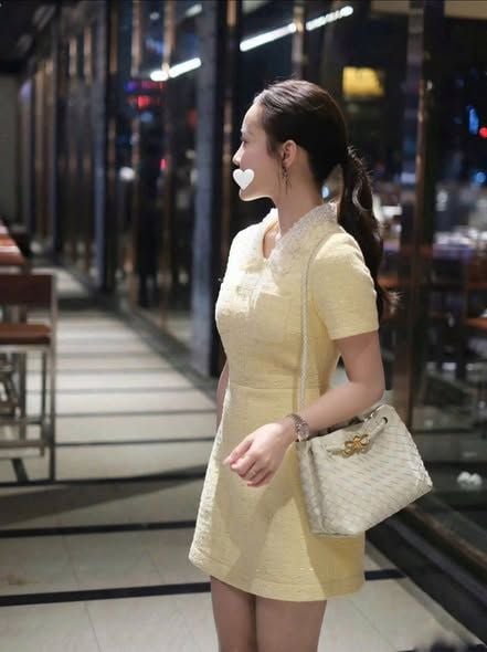 KS1683 - ĐẦM NGẮN CAO CẤP MÀU VÀNG