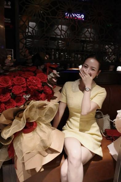 KS1683 - ĐẦM NGẮN CAO CẤP MÀU VÀNG