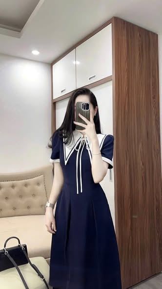 KS1687 - ĐẦM DÀI XANH ĐEN PHỐI CỔ NHỌN TRẮNG