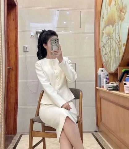 KS1677 - SET ÁO PHỐI NÚT BỌC, VÁY DÀI - KÈM TAG (KEM)