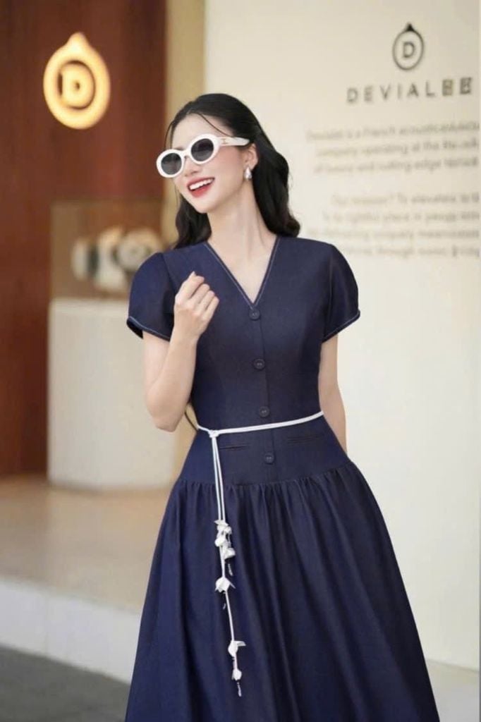 VGU1071 ĐẦM DÀI PHỐI ĐÂY ĐAI HOA