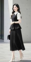 VGU2165 - SET ÁO PHỐI CỔ NHỌN ĐÍNH TAG, VÁY DÀI XẾP LY (ĐEN)