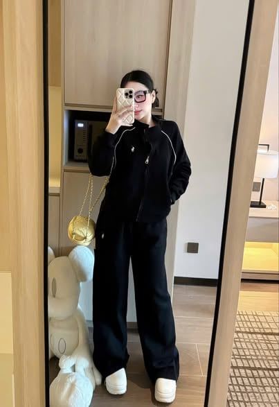 SKY9891 - SET THỂ THAO UMI THÊU NGỰA (ĐEN)