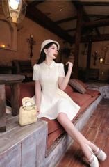 KS1765 - ĐẦM NGẮN NÚT BỌC PHỐI CỔ (KEM)