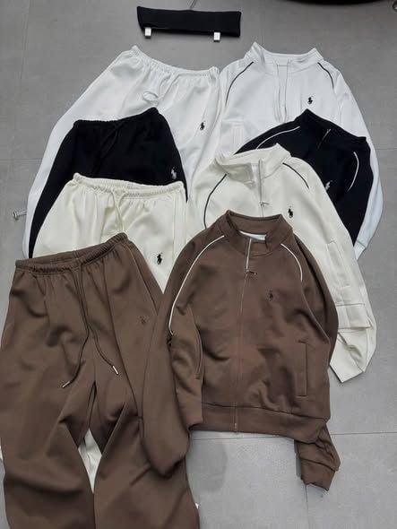 SKY9891 - SET THỂ THAO UMI THÊU NGỰA (ĐEN)