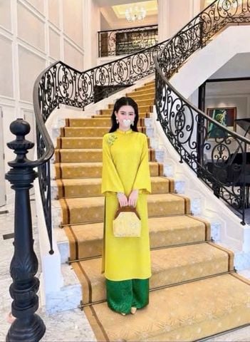 VGU2305 - SET ÁO DÀI VÀNG PHỐI NÚT TÀU, QUẦN GẤM XANH