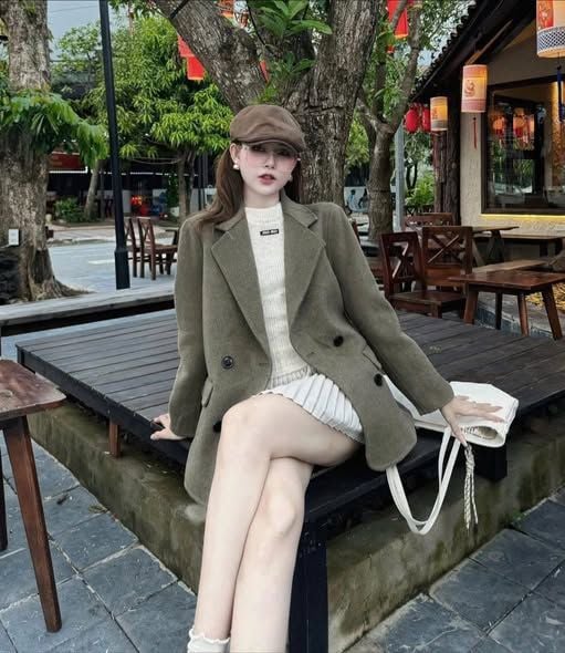 KS1821 - ÁO KHOÁC DẠ PHỐI NÚT (NÂU)