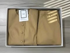 VGU2306 - SET ÁO PHỐI NÚT BỌC, QUẦN DÀI (NÂU ẢNH SÀN)