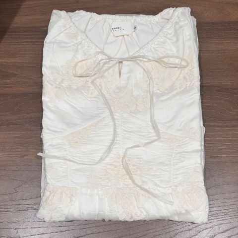 OAK0124 ĐẦM TENCEL HOA THÊU TAY PHỒNG (KEM)