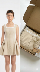 AHA005 ĐẦM NGẮN NÚT BỌC VIỀN REN DÂY BẢN (Da)