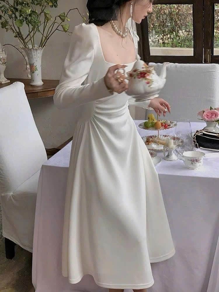 VGU1618 ĐẦM TAY DÀI TK NHÚNG EO (TRẮNG)