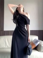 VGU1203 ĐẦM ĐEN LỆCH VAI