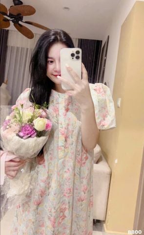 TB5762 - ĐẦM TAY BỒNG DÀI HỌA TIẾT HOA XANH HỒNG