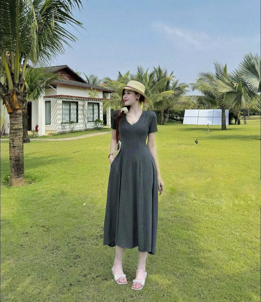 KS0936 - ĐẦM THUN BORIP COTTON CỔ TIM DÀI XÁM