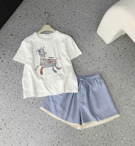TB8585 - SET ÁO THUN TRẮNG IN HÌNH - QUẦN SHORT XANH VIỀN REN