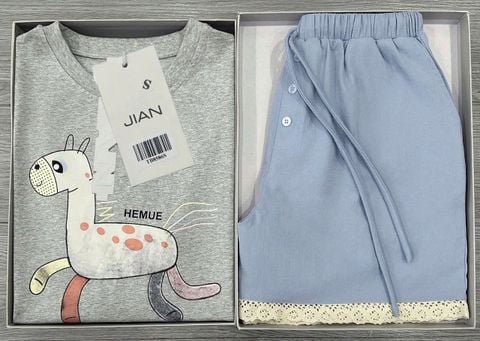TB8586 -SET ÁO THUN XÁM IN HÌNH - QUẦN SHORT XANH VIỀN REN
