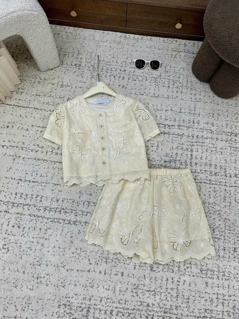 TB8657 SET REN BƯỚM CAO CẤP, QUẦN SHORT (KEM)