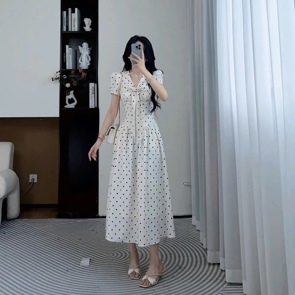TQ1822 - ĐẦM CHẤM BI CỔ TIM PHỐI NƠ