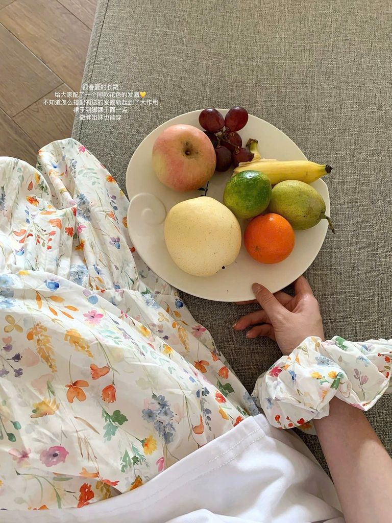 KS0981 -  SET ÁO THUN TRẮNG- CHÂN VÁY HOA (KÈM DÂY CỘT TÓC)