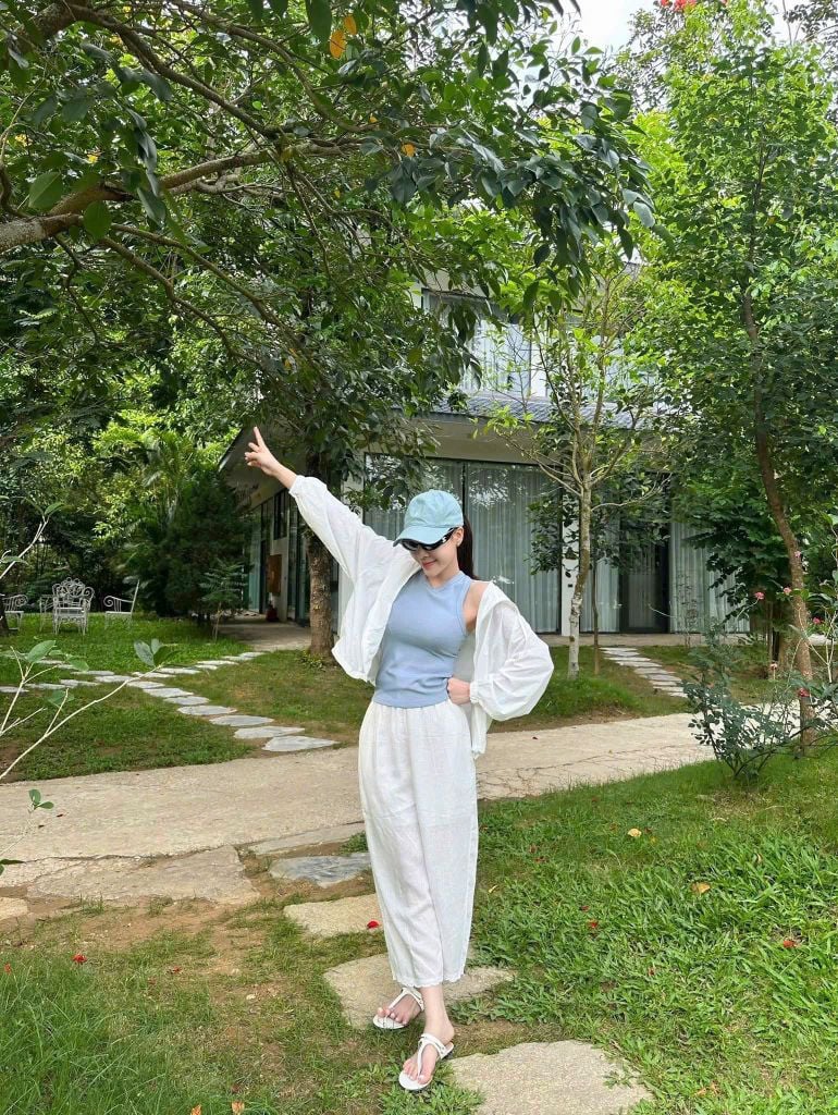 KS0986 - SET ÁO KHOÁC+ ÁO 3 LỔ + QUẦN DÀI TRẮNG ( SET 3 MÓN )