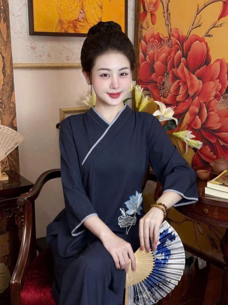SKY8639 - SET ĐỒ LAM THÊU HOA SEN ( XANH ĐEN )