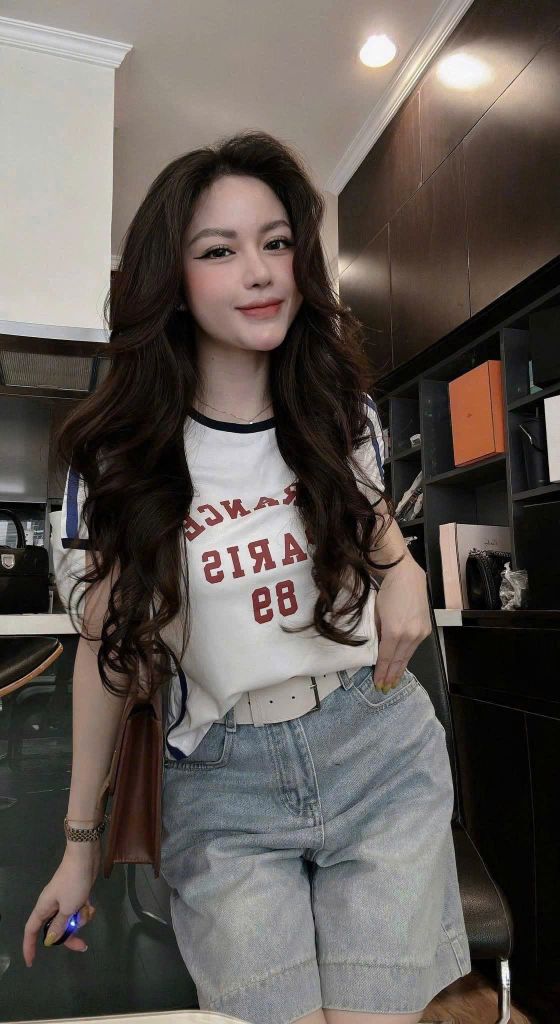 VGU0697 - SET ÁO THUN VIỀN XANH - QUẦN JEAN NGỐ ( KO KÈM NỊT)
