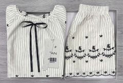 TB8701 Set sọc viền sóng thêu họa tiết, Quần short