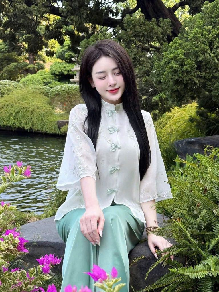 VGU0726 - SET ĐỒ LAM THÊU HOA (XANH)