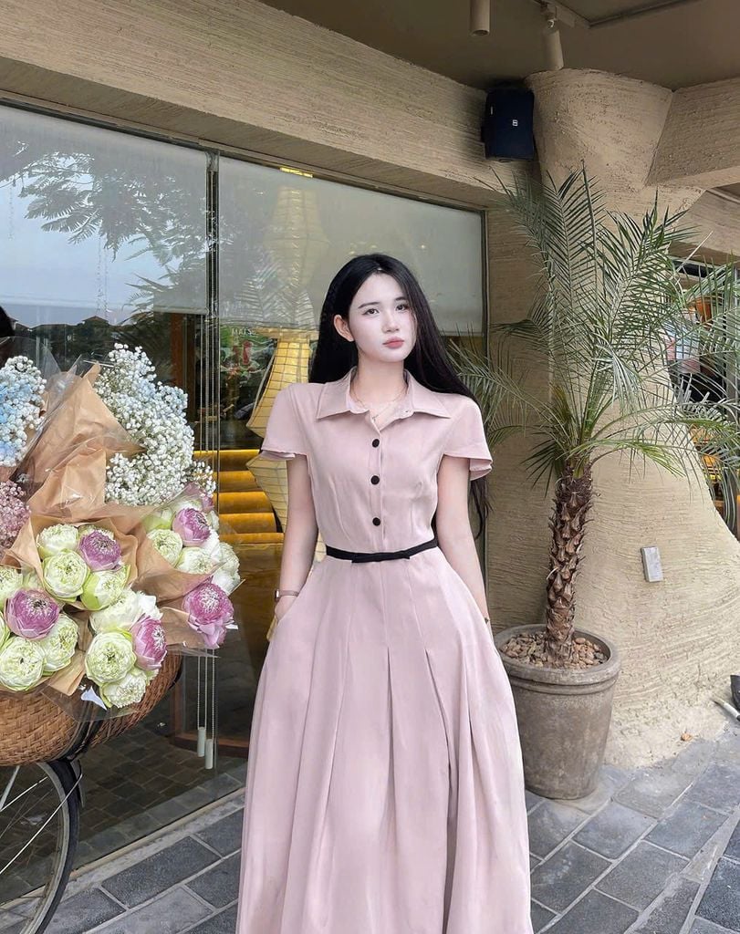 VGU0729 - ĐẦM DÀI XẾP LY VIỀN NƠ EO - MÀU HỒNG