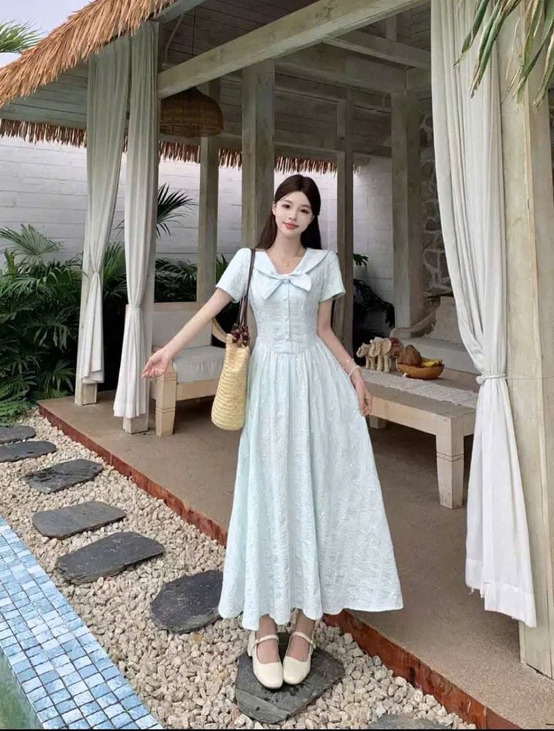 VGU0741 - ĐẦM DÀI THÊU CỔ NƠ