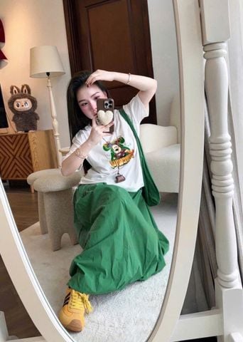 VGU0748 - SET ÁO THUN TRẮNG IN HÌNH CÚN + C.VÁY BÍ XANH KÈM TÚI (3 MÓN)