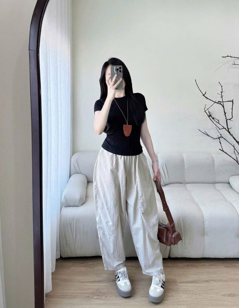 KS1019 - SET ÁO THUN ĐEN - QUẦN DÀI KEM