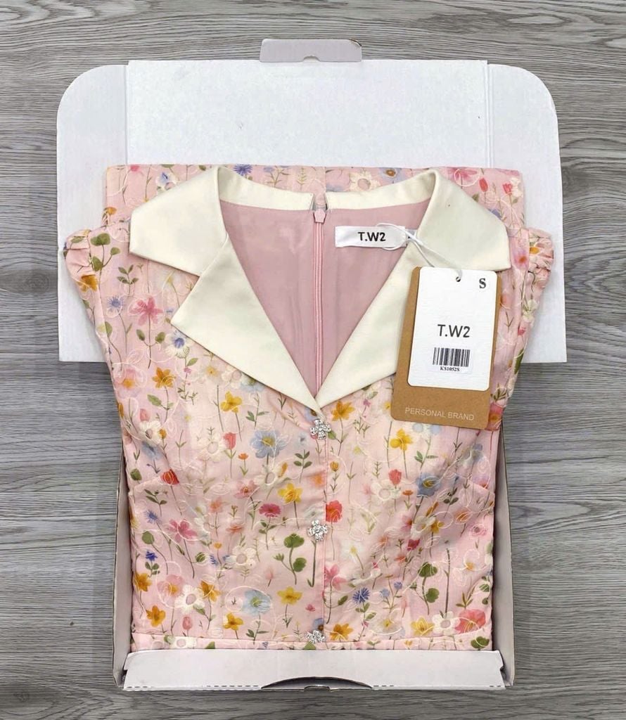 KS1052 - ĐẦM HOA NHÍ CỔ SƠ MI - MÀU HỒNG
