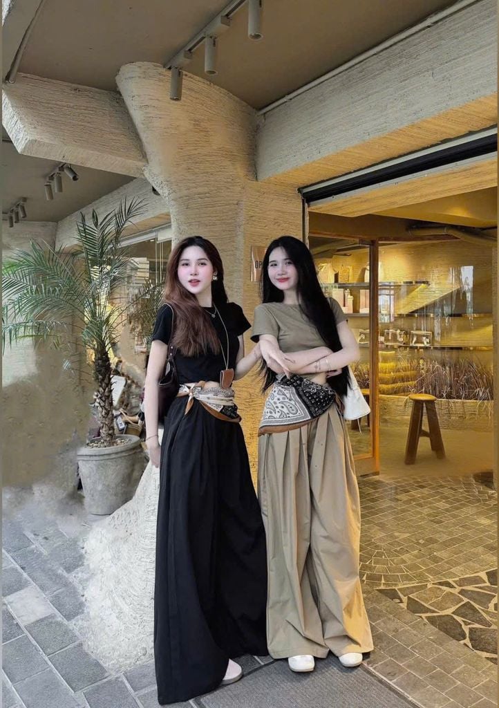 VGU0956 - SET ĐEN ( KÈM KHĂN TUBAN)