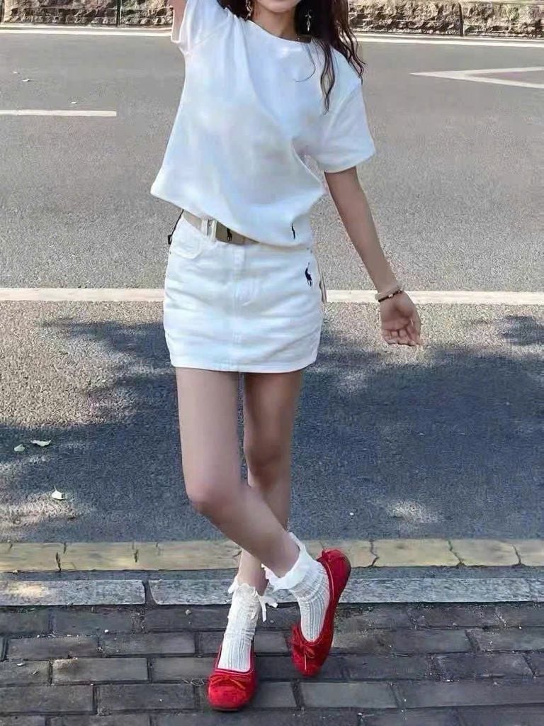 VGU0953 - CHÂN VÁY NGẮN THÊU LOGO ( VÁY LẺ) - MÀU RÊU